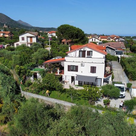 Villa Marco Aurelio Cisano sul Neva Dış mekan fotoğraf